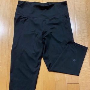 Champion Crop Leggings w/ pockets